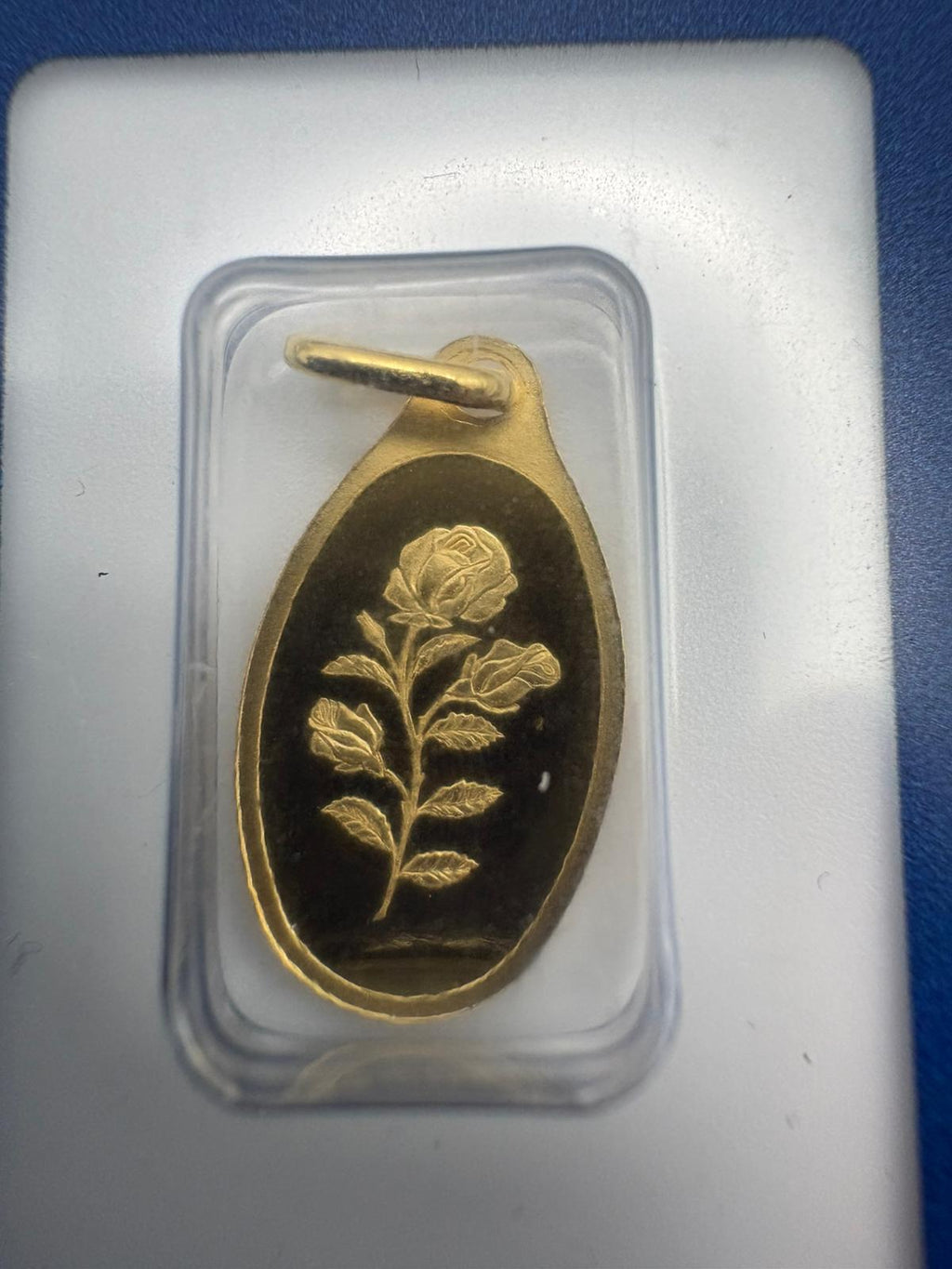 PAMP Suisse 1g Rosa Oval Gold Bar Pendant 24kt .9999 Fine Gold